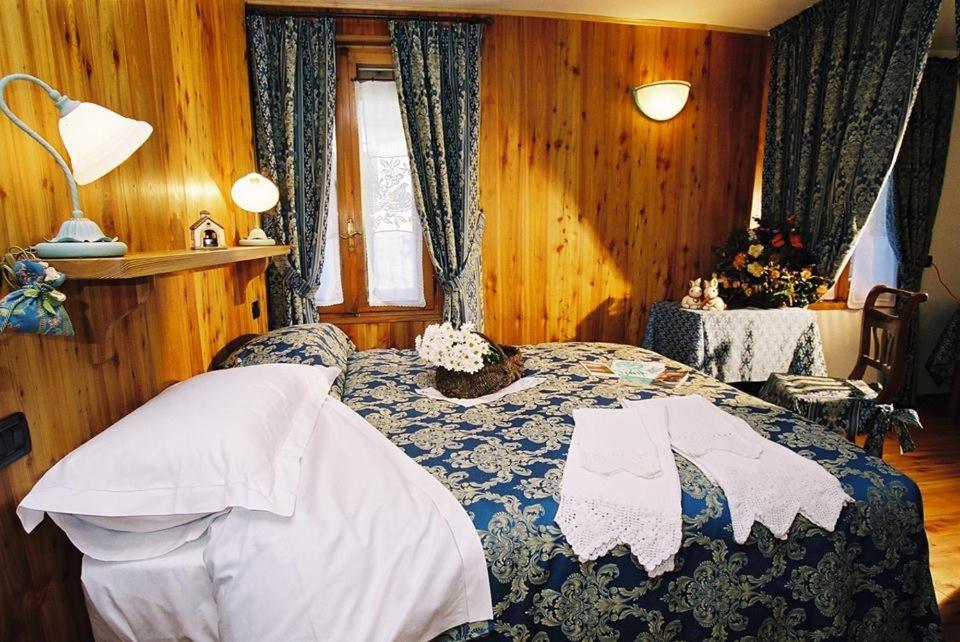 B&B Lepetitnid Valtournenche Eksteriør bilde